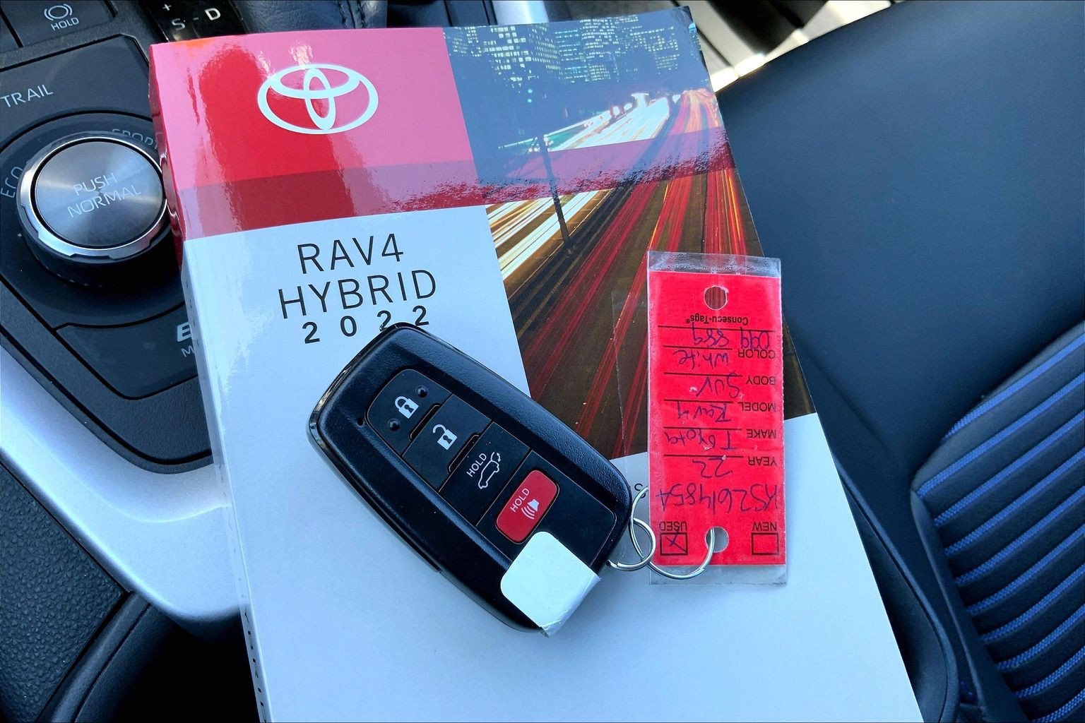 Used 2022 Toyota RAV4 XSE w/ XSE Grade Weather Package AWD/4WD image 12