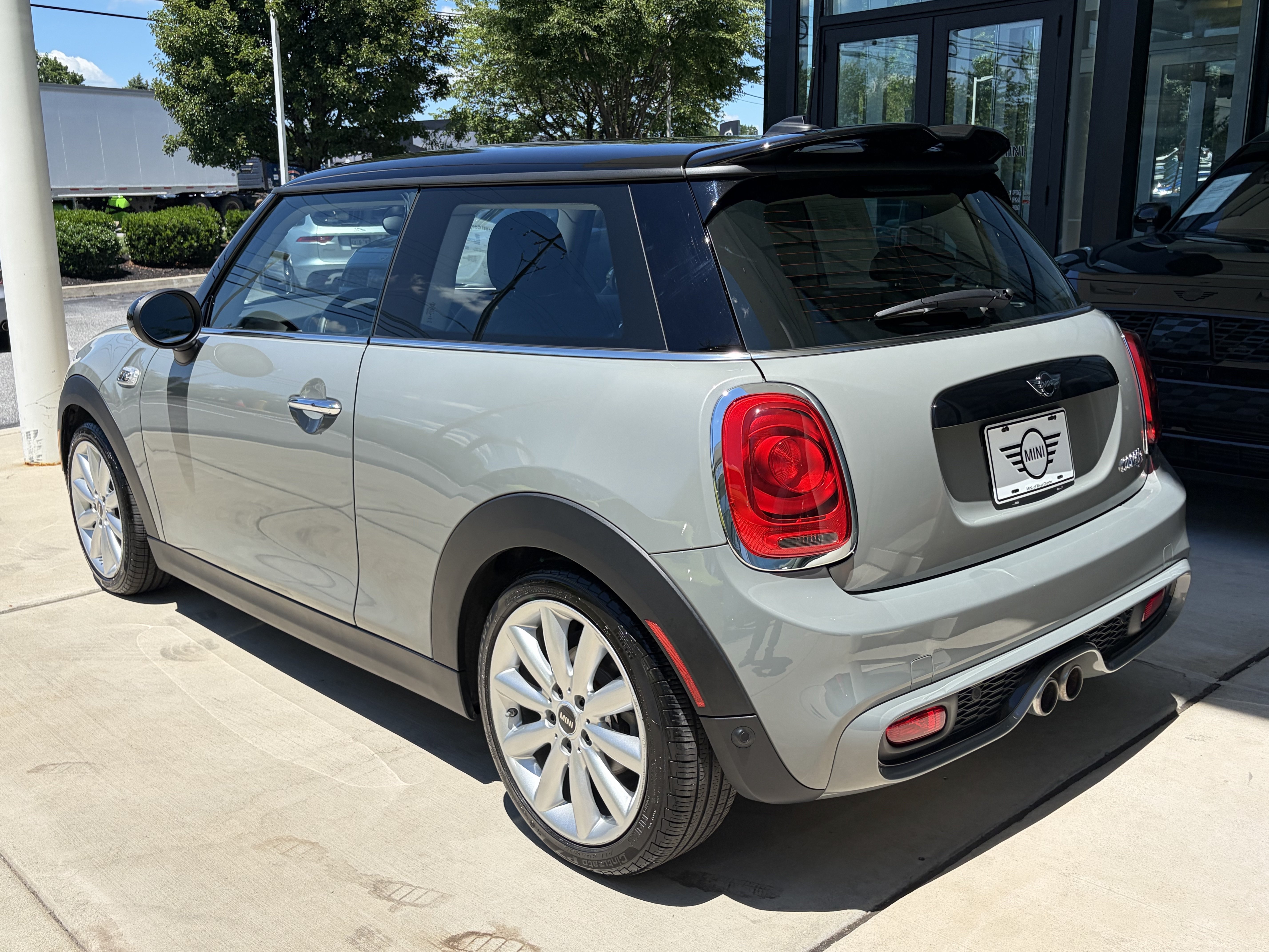 Used 2014 MINI Cooper S FWD image 5