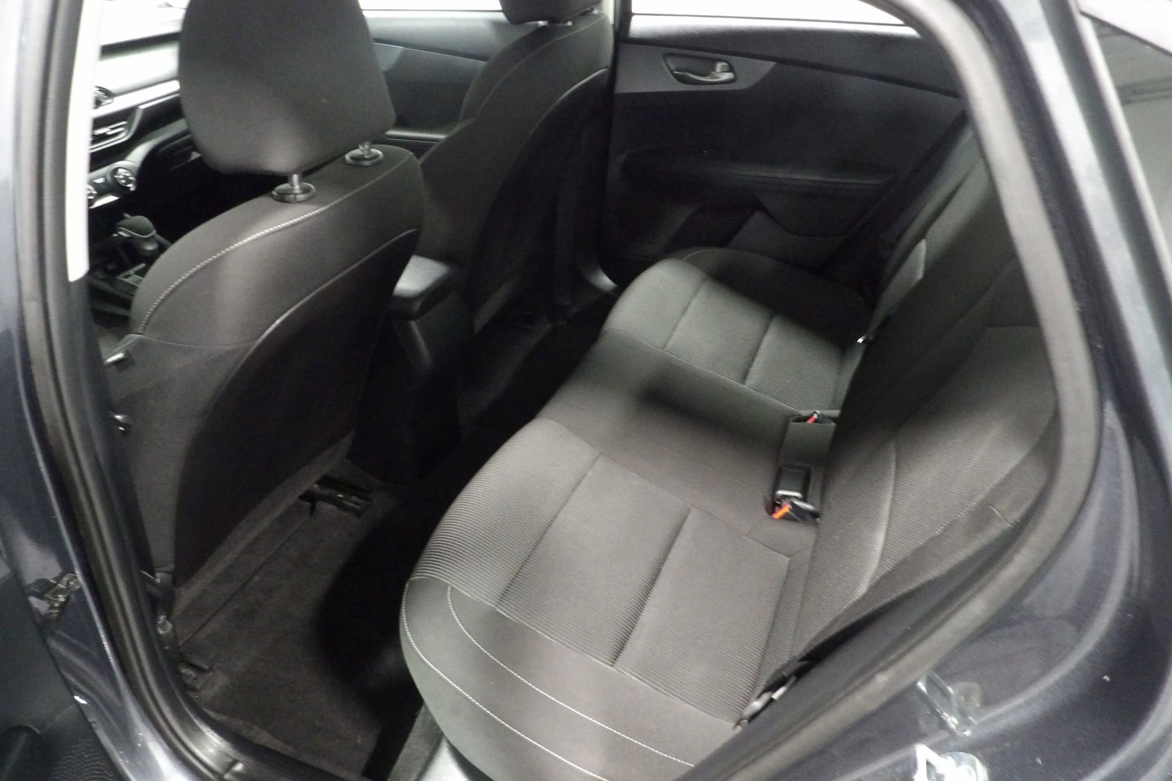 Used 2021 Kia Forte LXS image 10