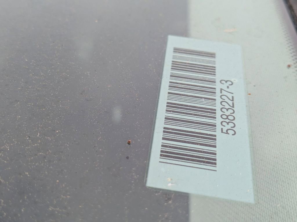 Used 2023 Nissan Rogue S image 32