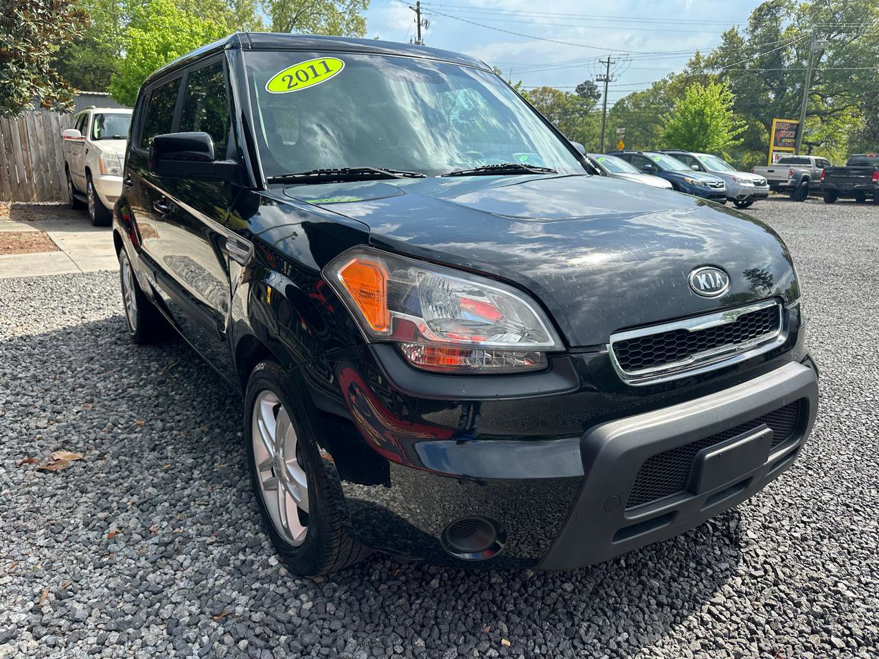 Used 2011 Kia Soul + w/ Audio Pkg FWD image 11