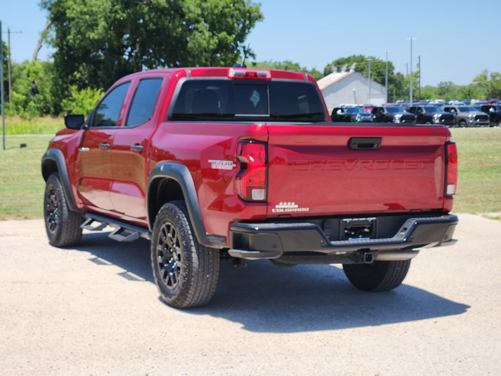 Used 2025 Chevrolet Colorado Trail Boss AWD/4WD image 5