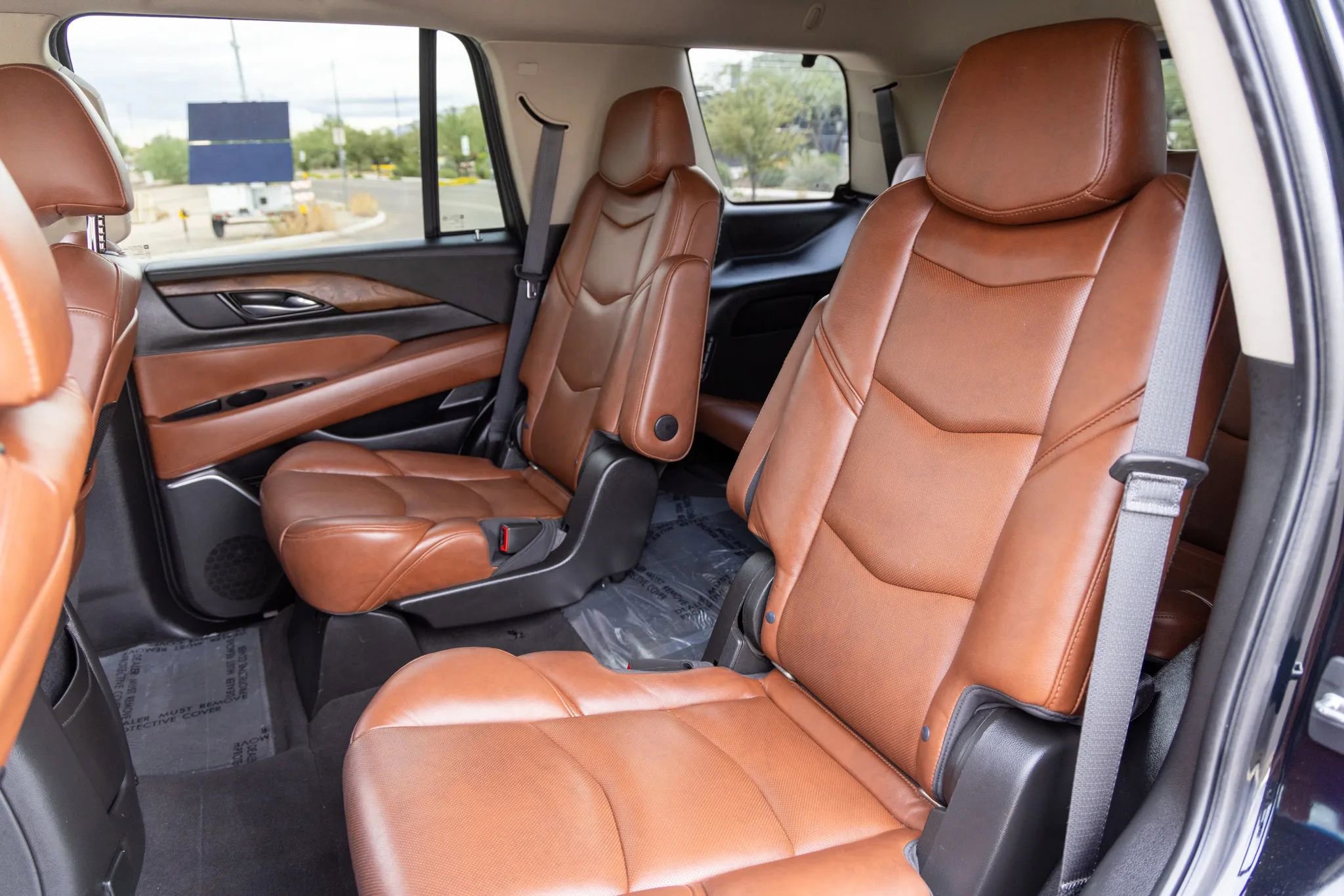 Used 2019 Cadillac Escalade Premium Luxury image 25