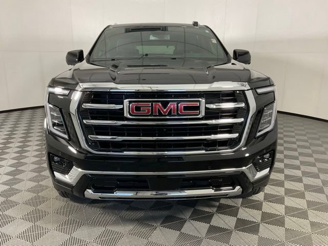 Used 2025 GMC Yukon Elevation image 2