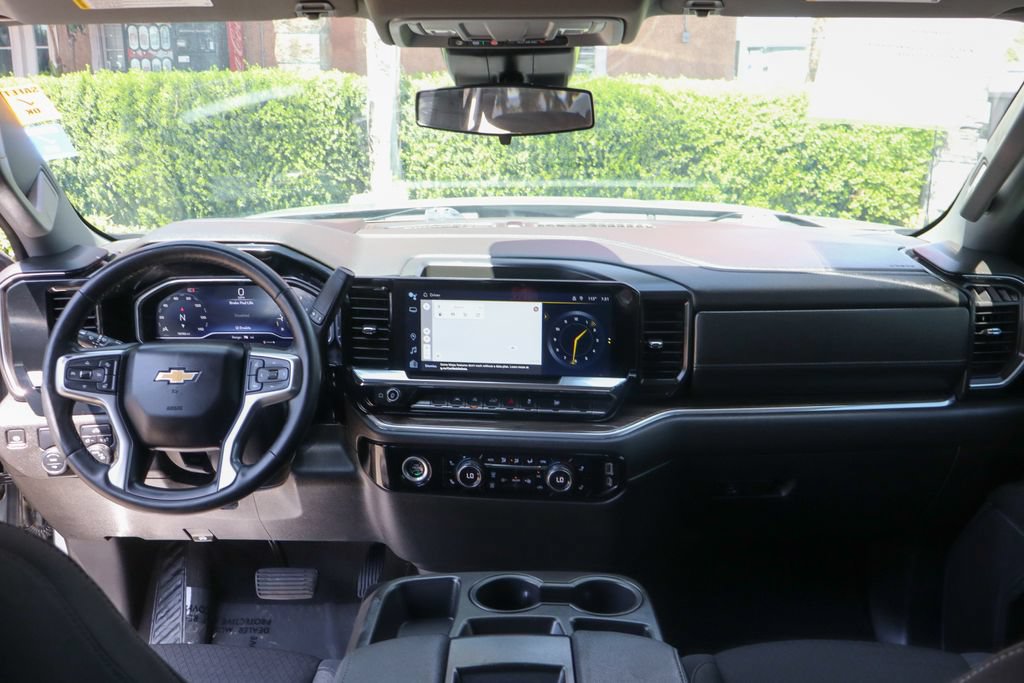 Used 2024 Chevrolet Silverado 1500 LT RWD image 30