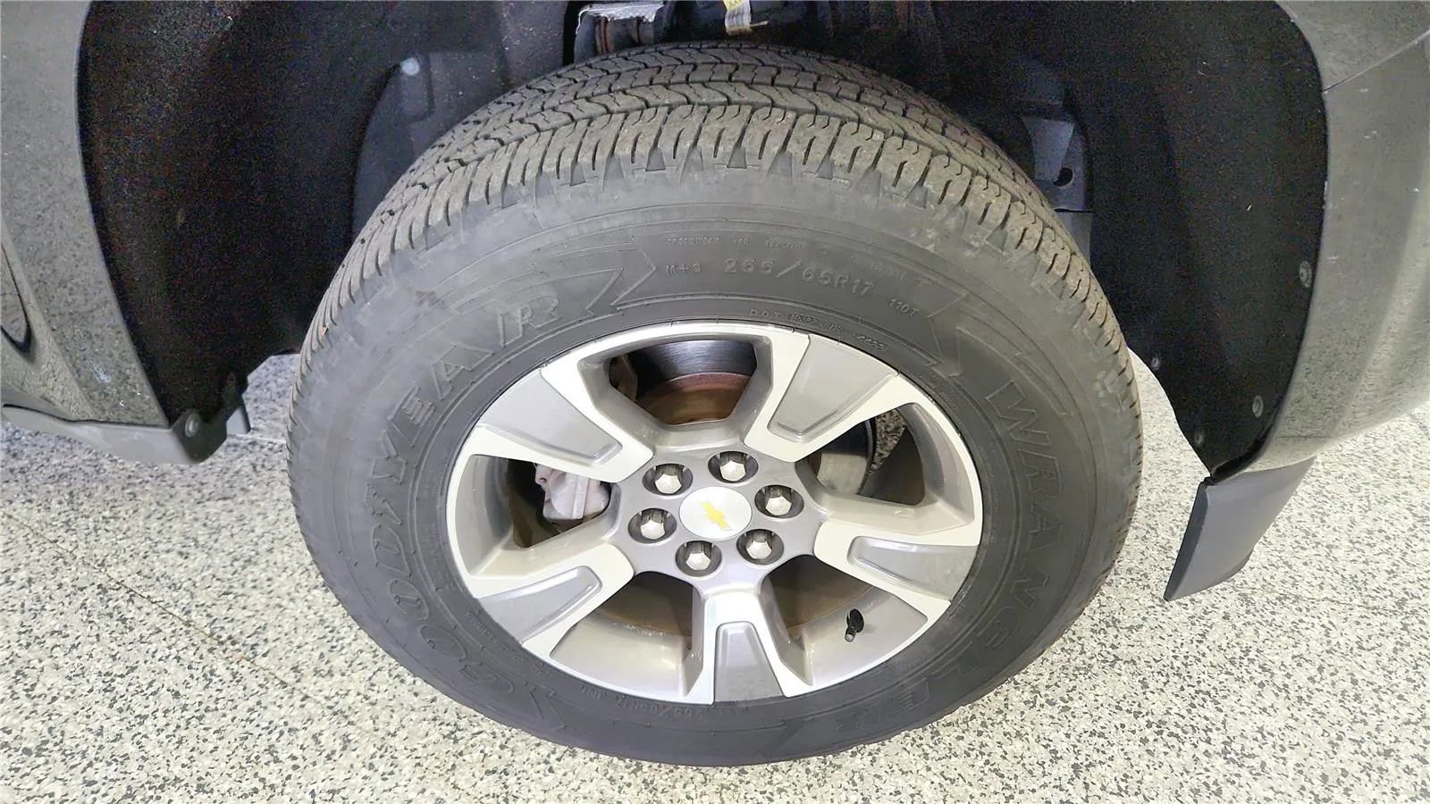 Used 2017 Chevrolet Colorado Z71 image 13