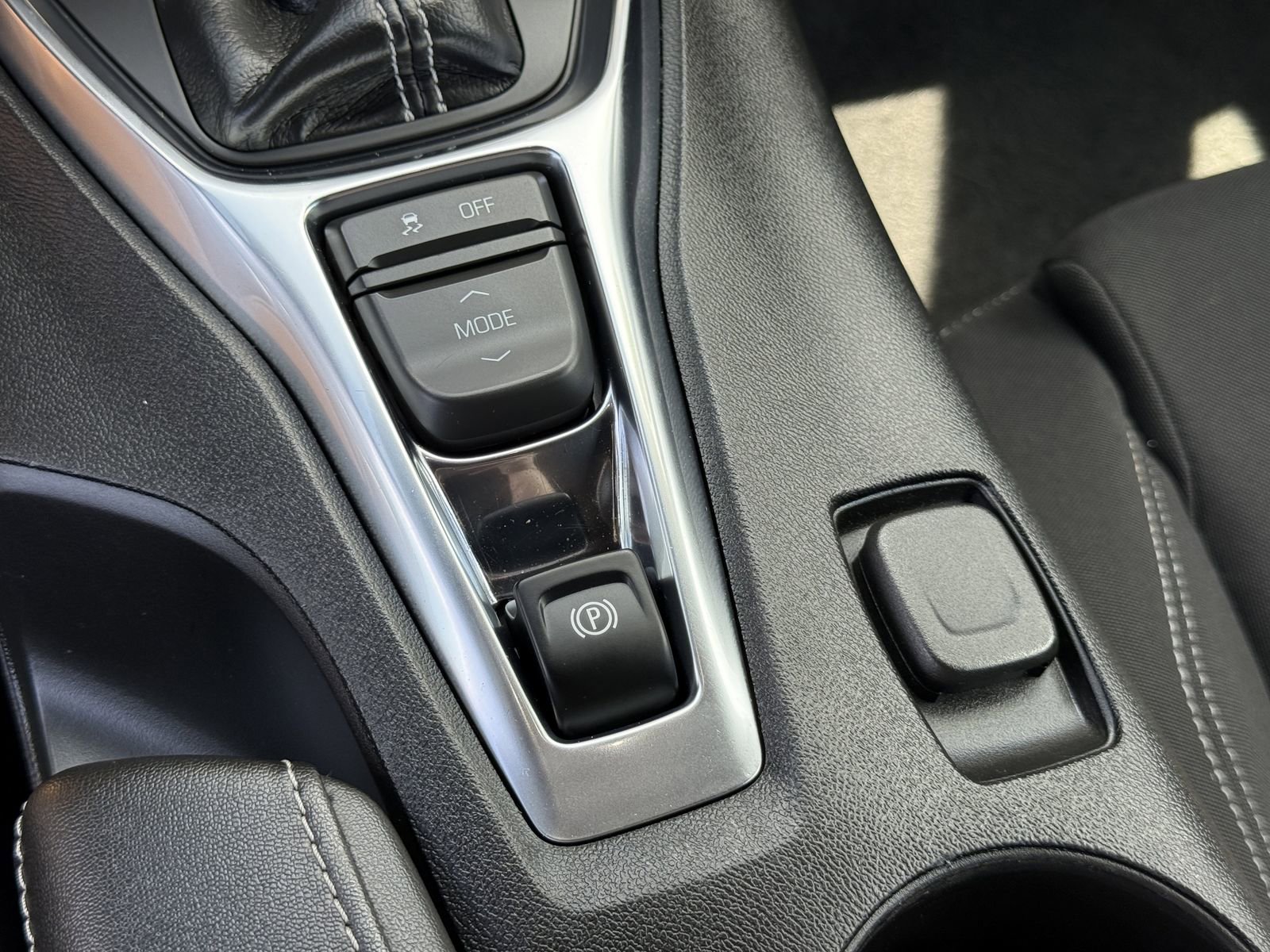 Used 2023 Chevrolet Camaro LT RWD image 25
