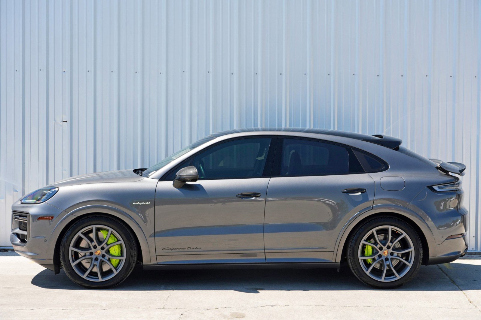 Used 2024 Porsche Cayenne Turbo image 53