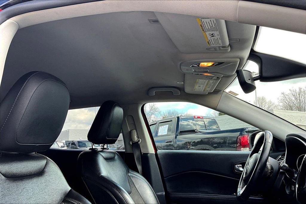 Used 2018 Jeep Compass Latitude w/ Popular Equipment Group image 23