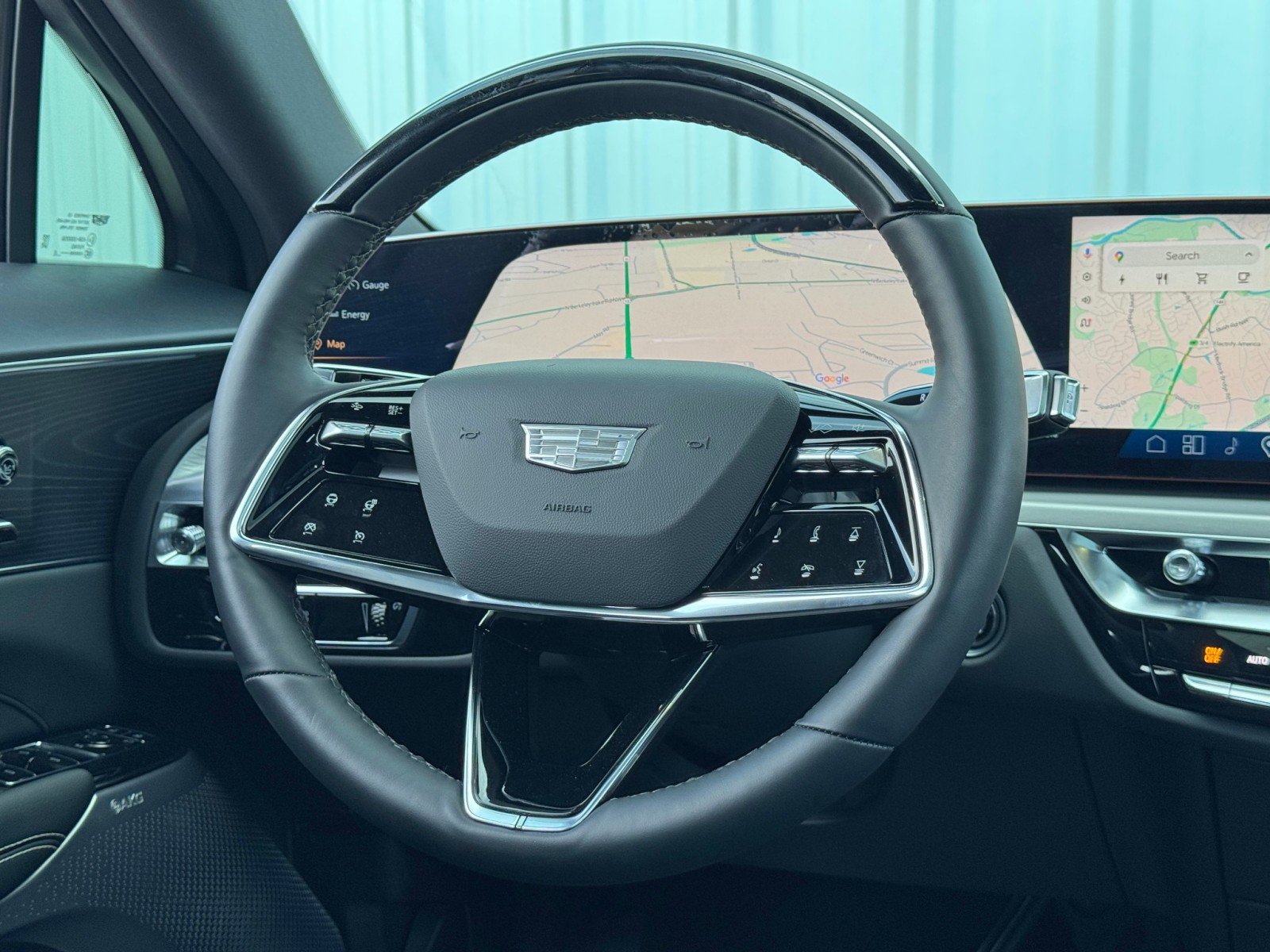 Used 2025 Cadillac Lyriq Luxury image 20