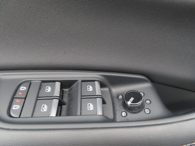 Used 2023 Audi Q8 Premium Plus w/ Premium Plus Package image 11