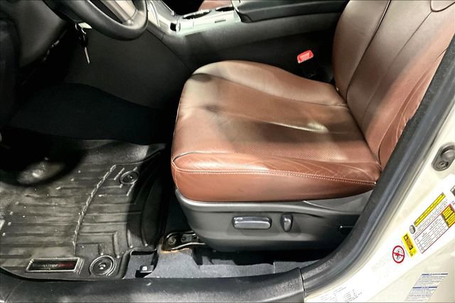Used 2016 Toyota Venza AWD image 19