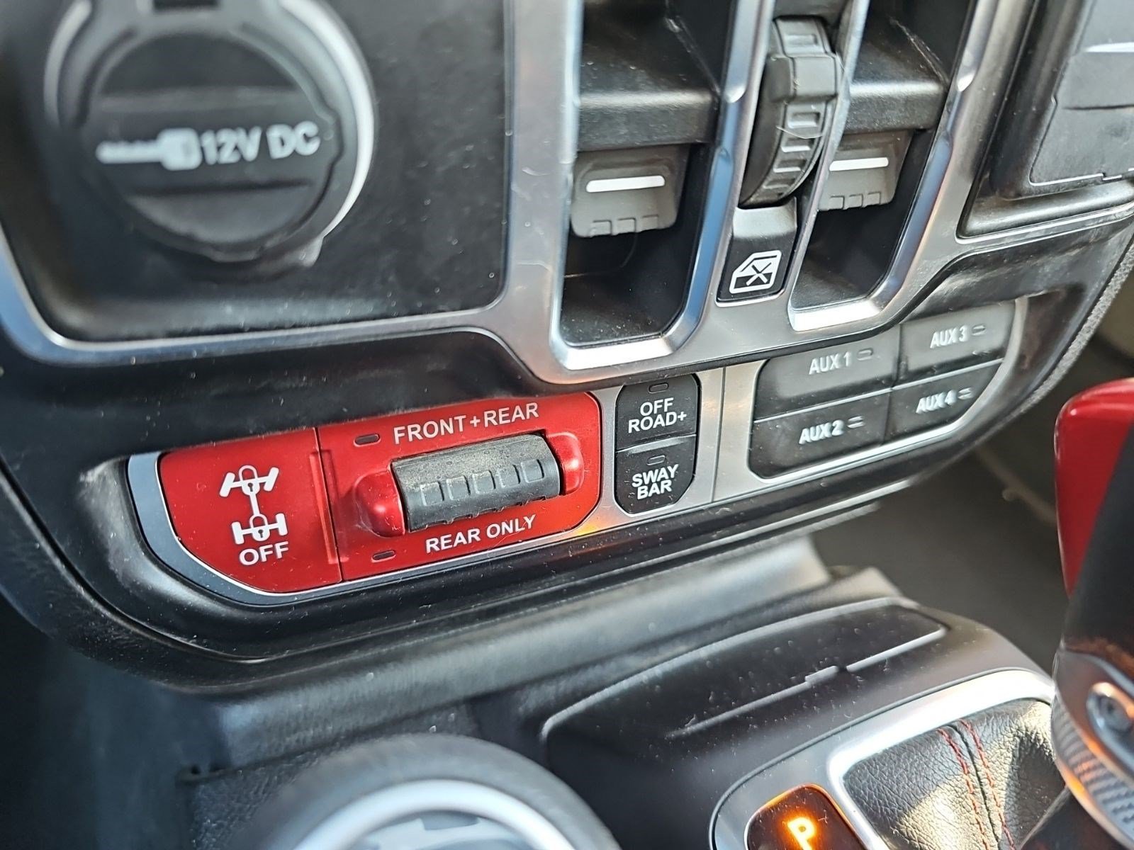 Used 2020 Jeep Gladiator Rubicon w/ LED Lighting Group AWD/4WD image 25
