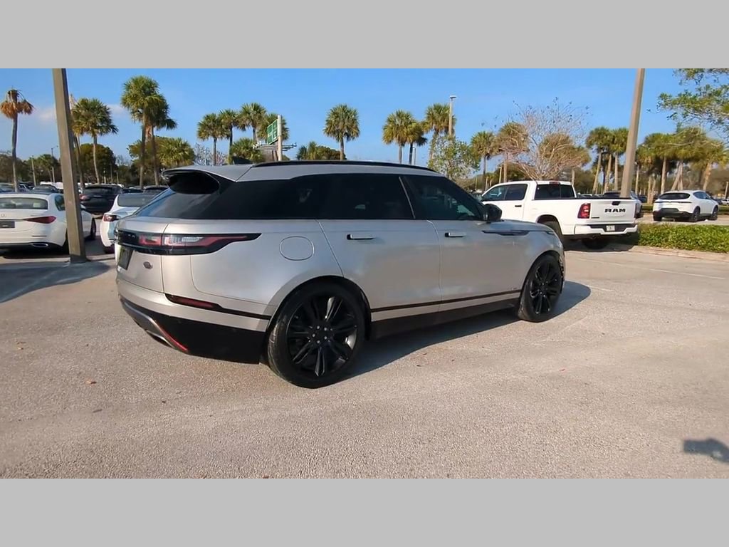 Used 2018 Land Rover Range Rover Velar R-Dynamic SE image 39