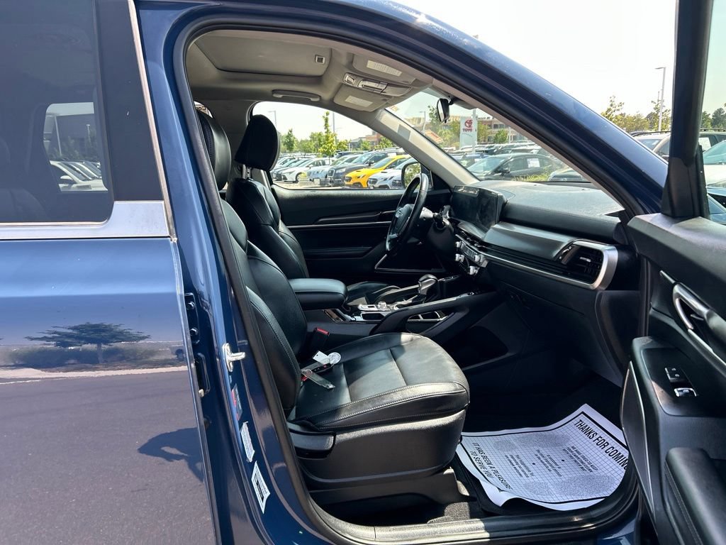 Used 2025 Kia Telluride S AWD/4WD image 11