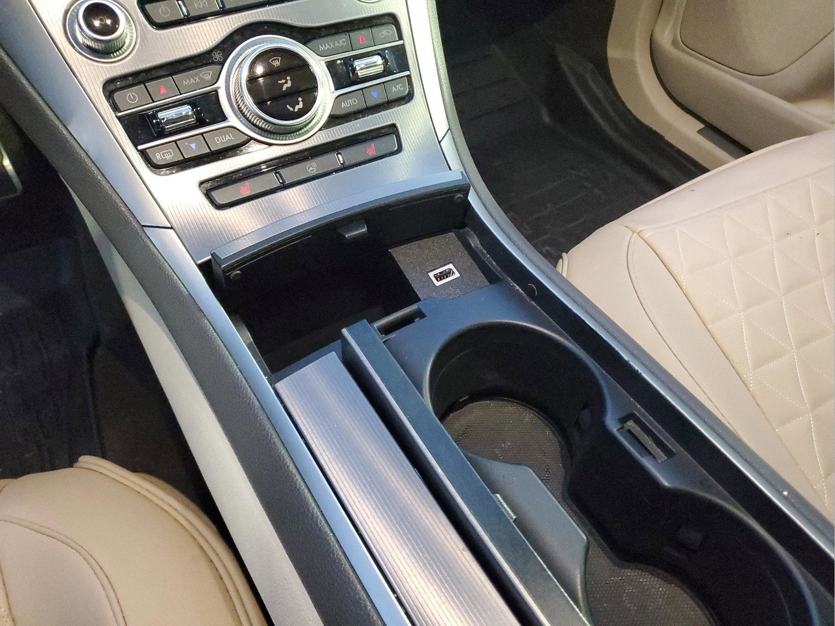 Used 2019 Lincoln MKZ Reserve w/ Reserve Plus Package FWD image 21