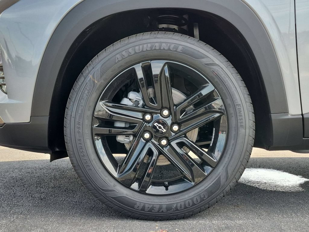 New 2026 Chevrolet Trax ACTIV w/ Driver Confidence Package FWD image 31