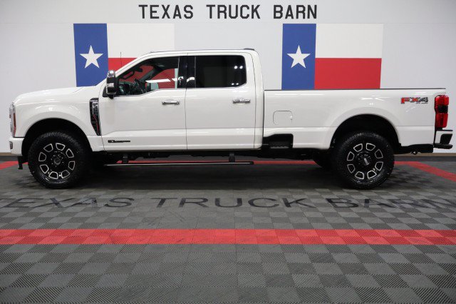 Used 2024 Ford F350 Platinum w/ FX4 Off-Road Package AWD/4WD image 1