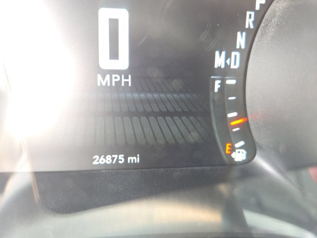 Used 2016 Dodge Challenger SXT RWD image 6