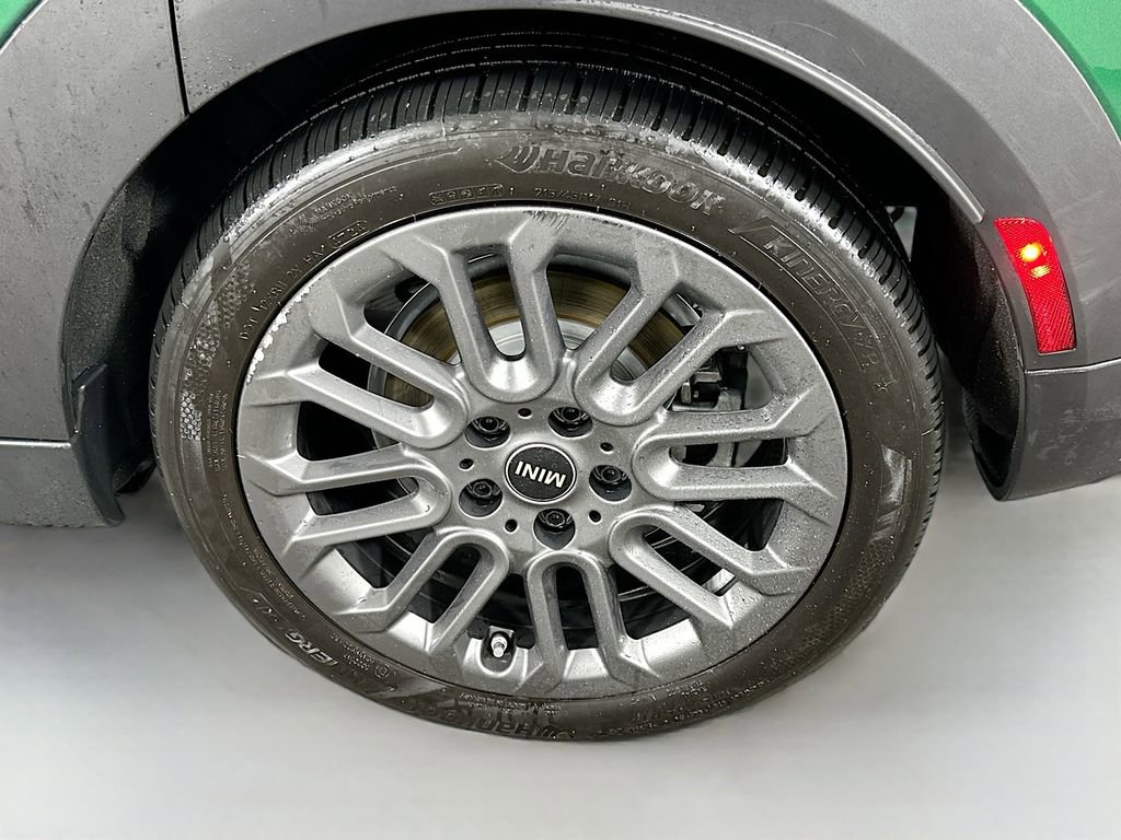Certified 2025 MINI Cooper 4-Door Hardtop FWD image 30