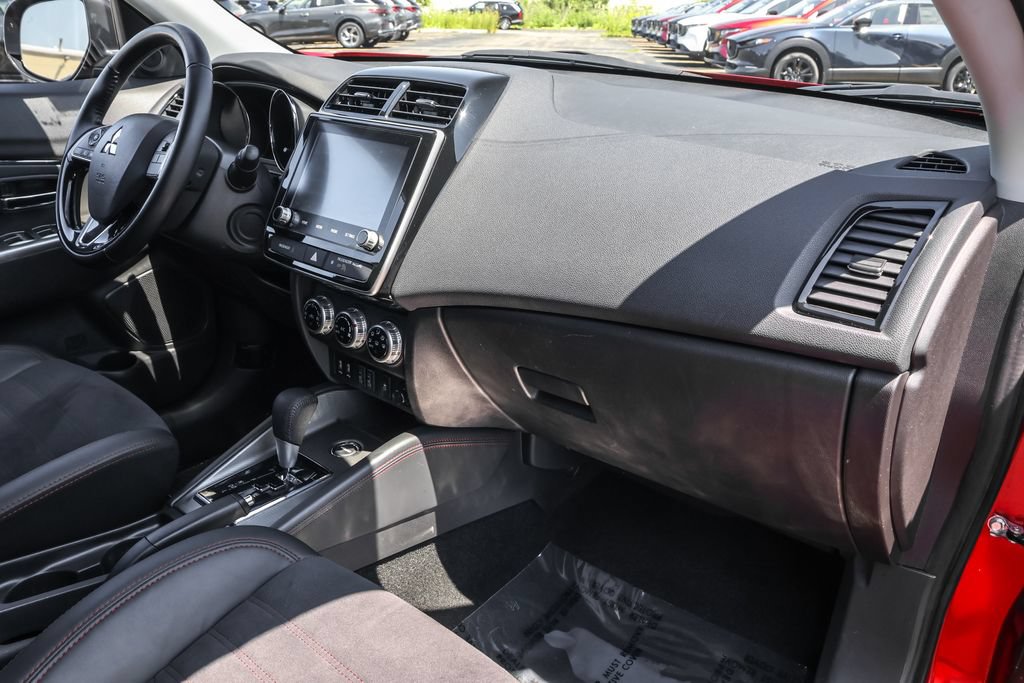 Used 2024 Mitsubishi Outlander Sport SE AWD/4WD image 34