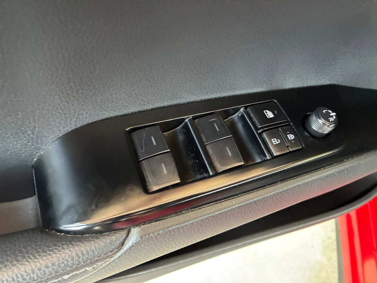 Used 2025 Toyota Camry XSE w/ Premium Plus Package image 9