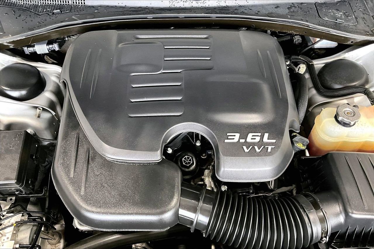 Used 2023 Chrysler 300 S RWD image 31