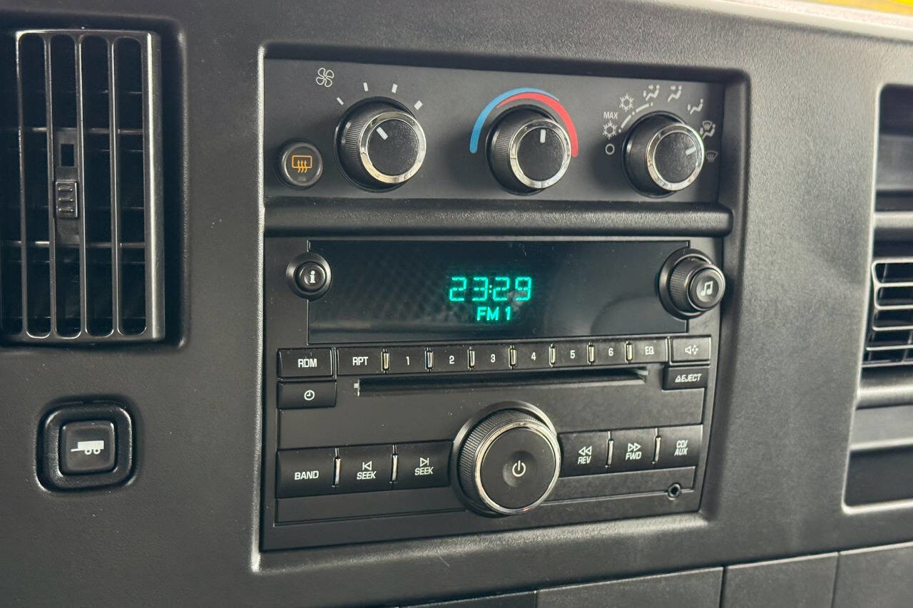 Used 2014 Chevrolet Express 2500 LS RWD image 27