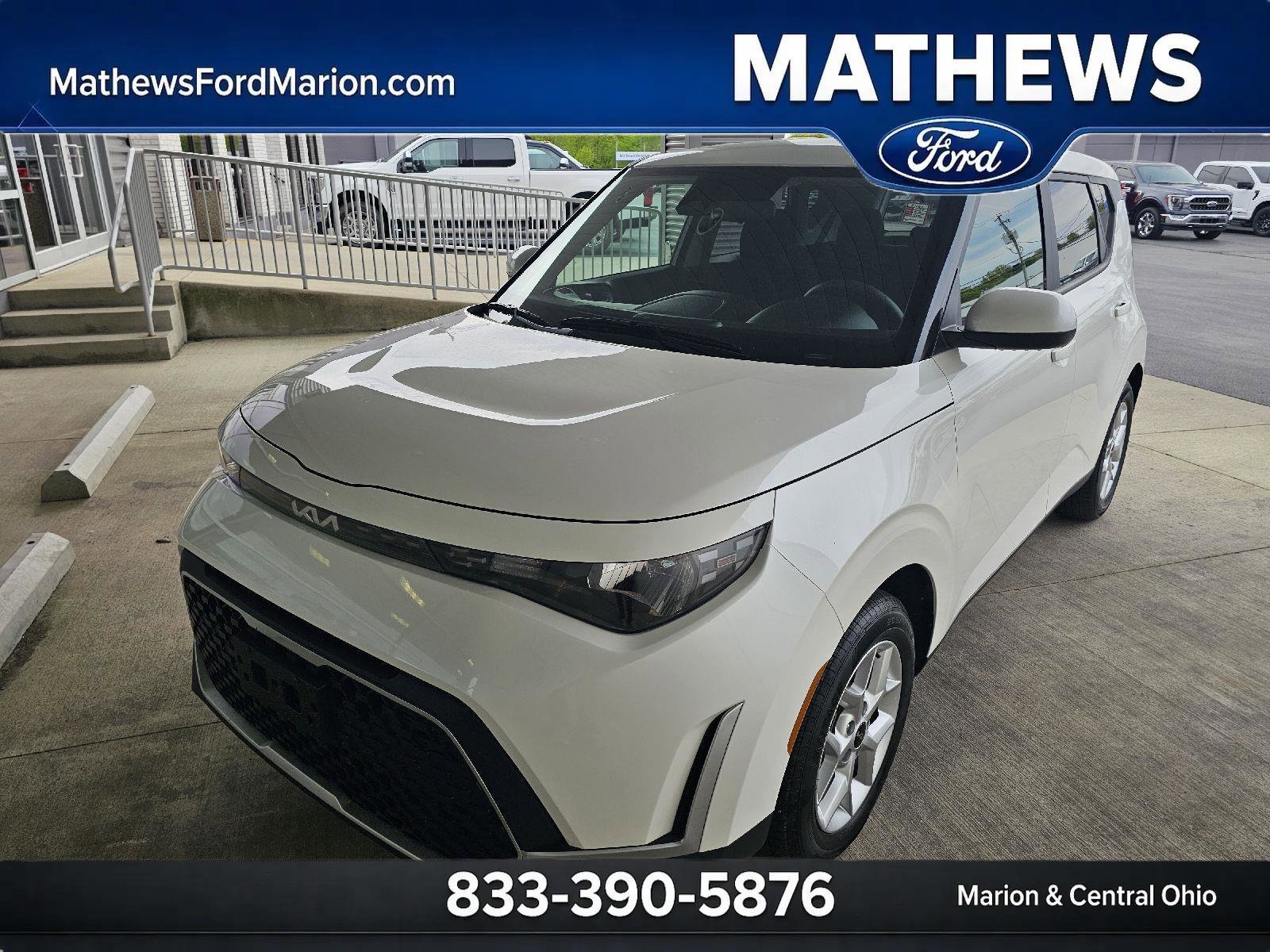 Used 2025 Kia Soul LX w/ LX Technology Package FWD image 1