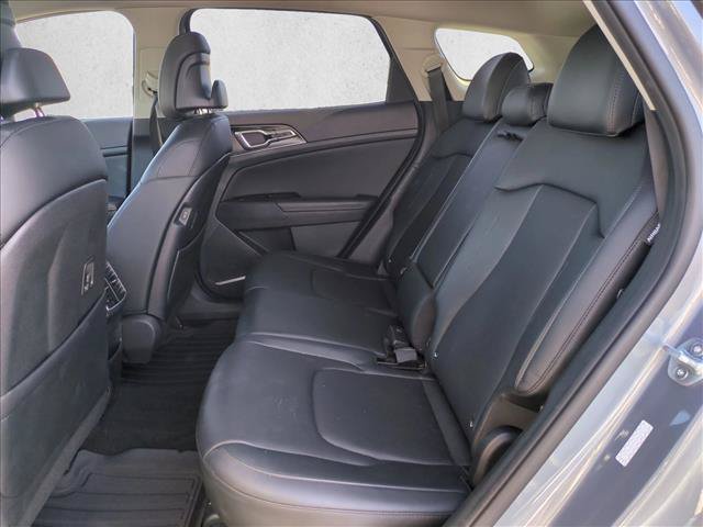 Used 2024 Kia Sportage EX AWD/4WD image 18