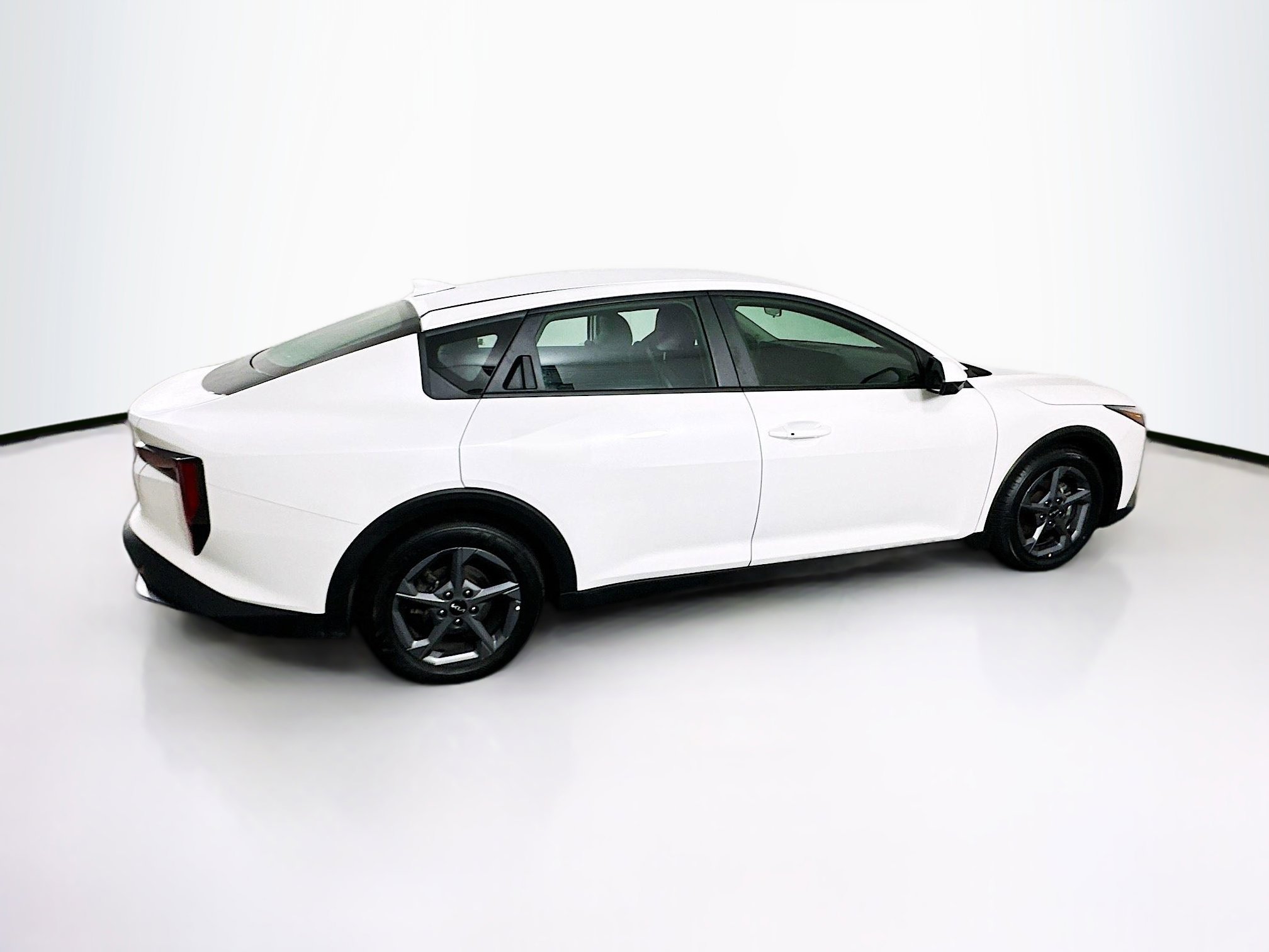 Used 2025 Kia K4 LXS image 10