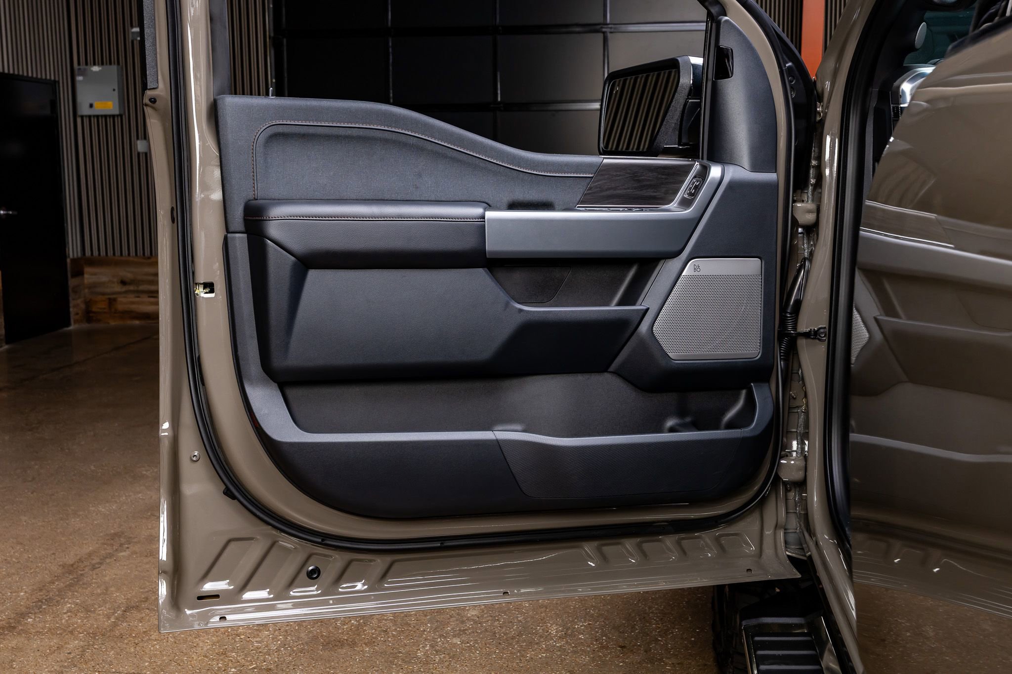 Used 2026 Ford F150 Lariat w/ Equipment Group 502A High AWD/4WD image 33