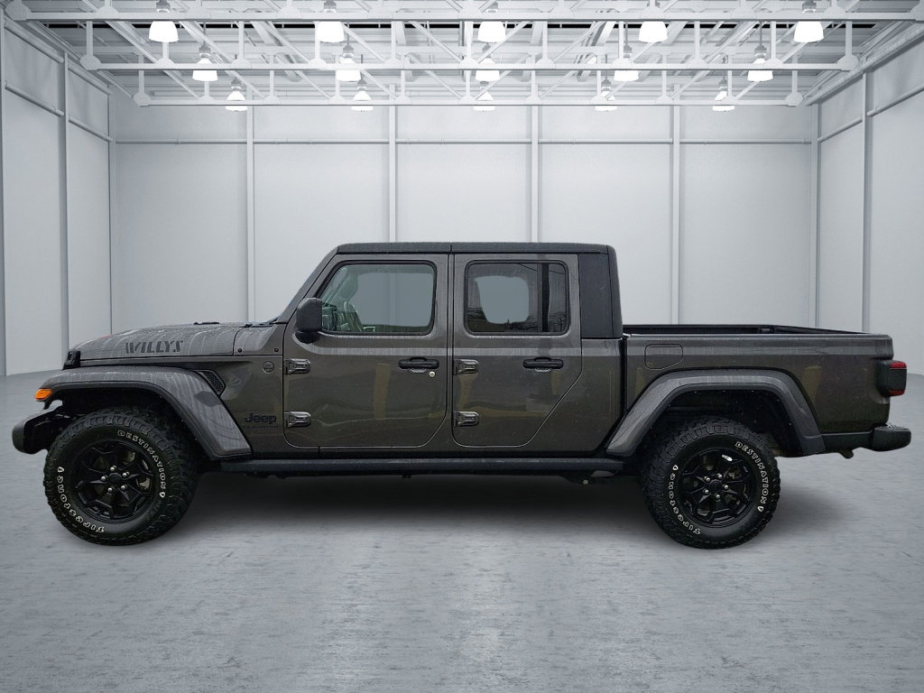 Used 2022 Jeep Gladiator Willys image 2