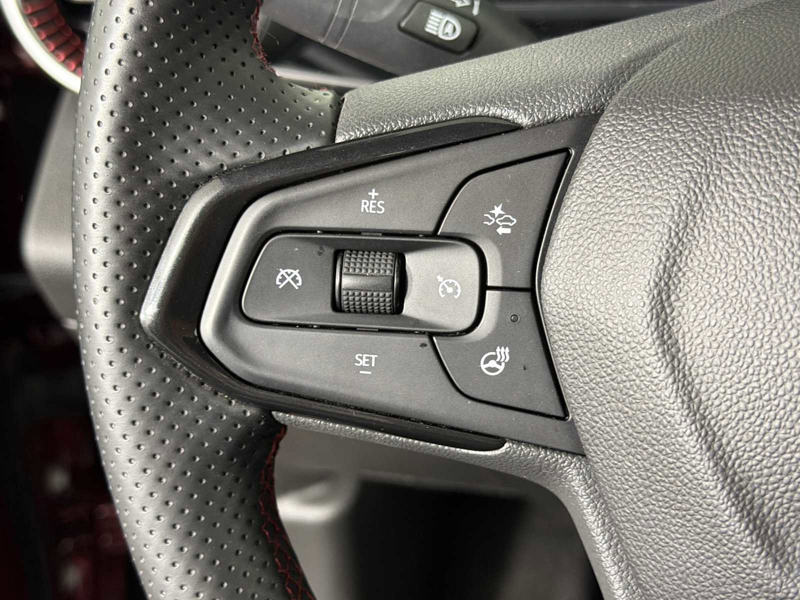 Used 2024 Chevrolet Trax RS image 23