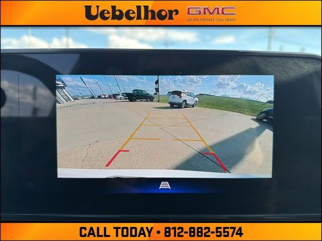 Used 2025 Chevrolet Trax LT w/ Driver Confidence Package image 25