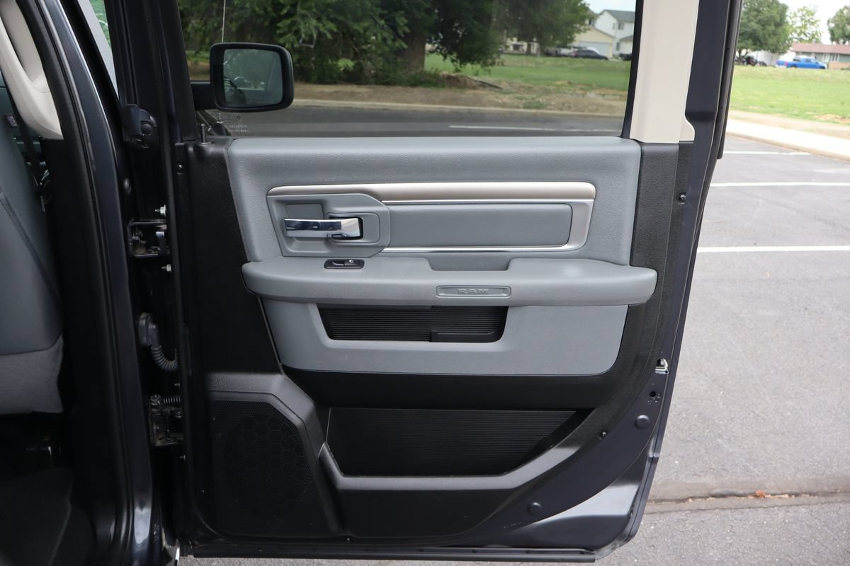 Used 2020 RAM 1500 Classic SLT RWD image 25