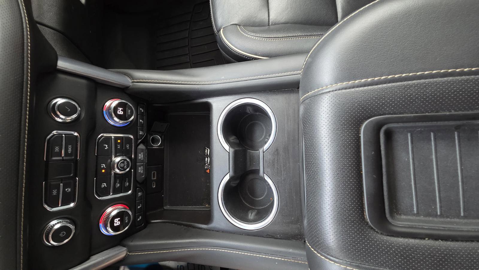 Used 2021 GMC Yukon SLT image 34