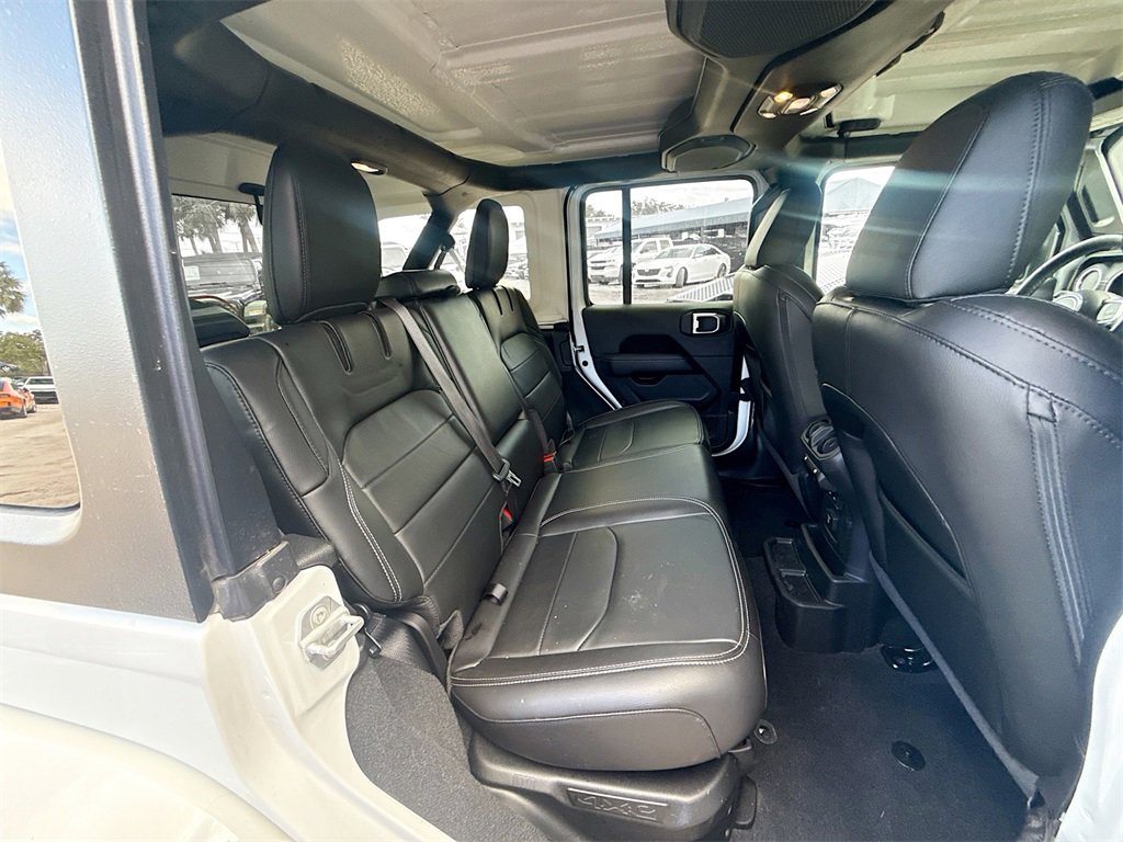 Used 2023 Jeep Wrangler Unlimited Sahara w/ Cold Weather Group image 30