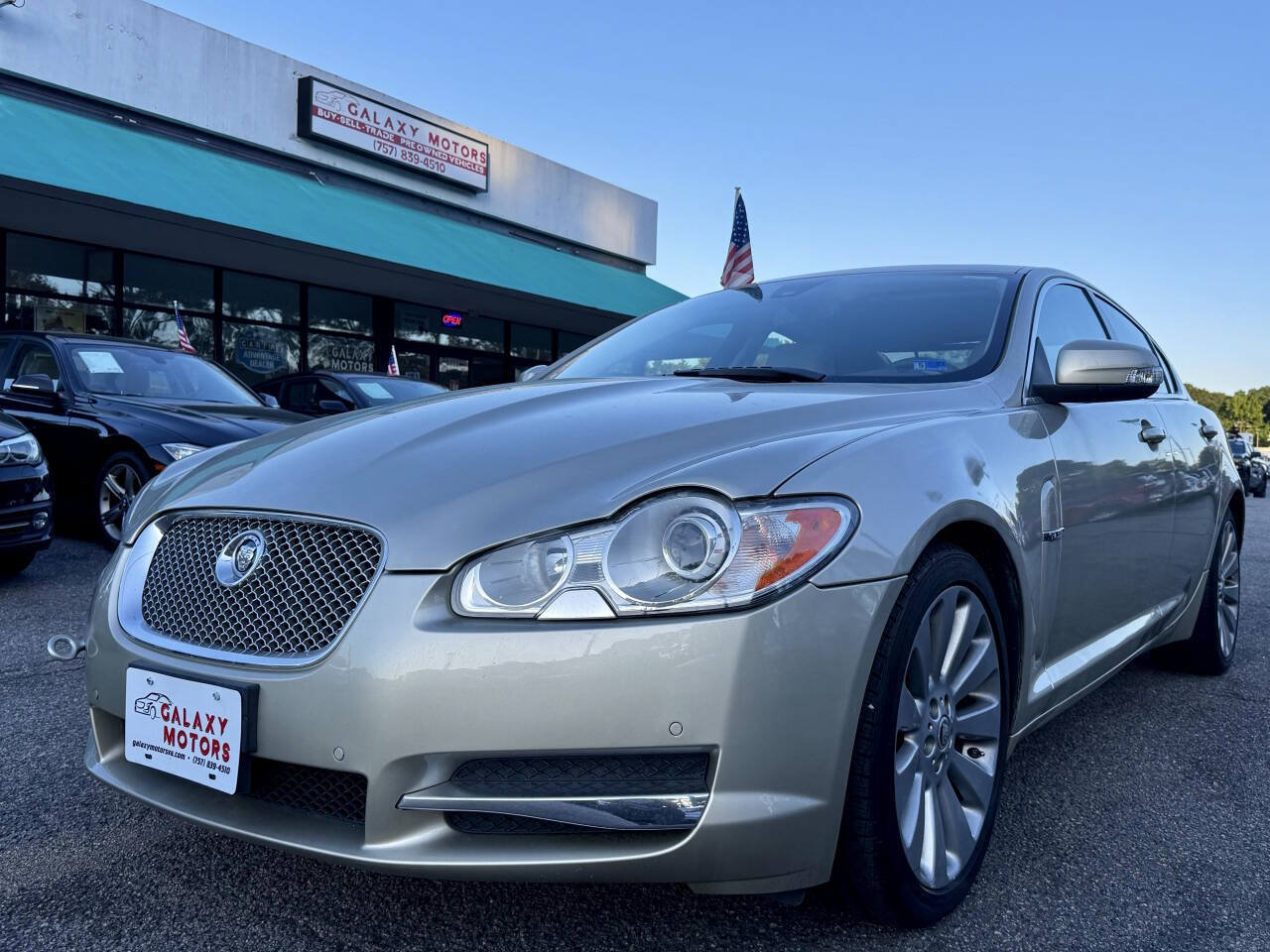 Used 2009 Jaguar XF Premium RWD image 1