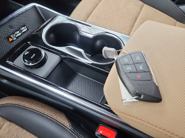 New 2027 Chevrolet Equinox ACTIV w/ Safety and Technology Package FWD image 32