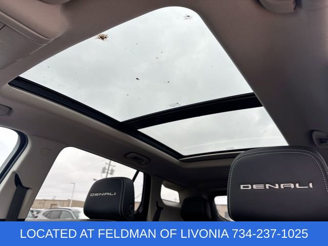 Used 2022 GMC Terrain Denali w/ Denali Premium Package image 18
