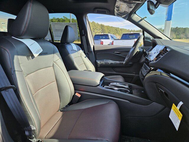 New 2026 Honda Ridgeline Black Edition image 12
