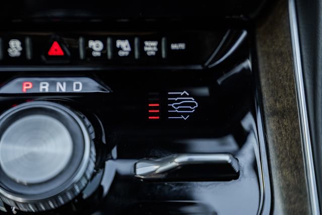 Used 2023 Jeep Grand Wagoneer 4WD w/ Flexible Seating Group image 31