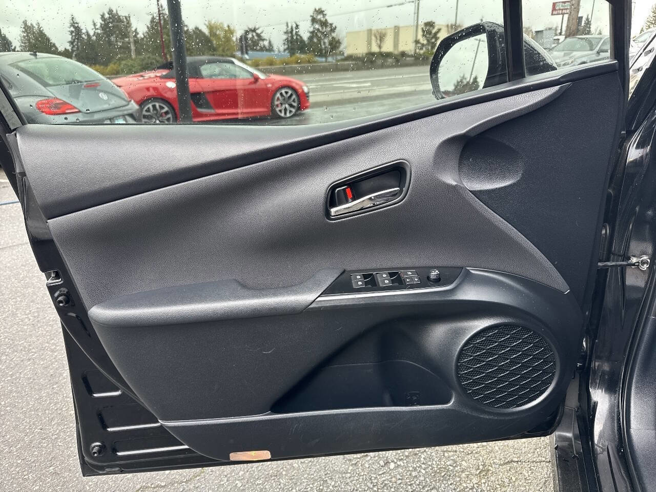 Used 2016 Toyota Prius Three w/ Advanced Technology Package image 25