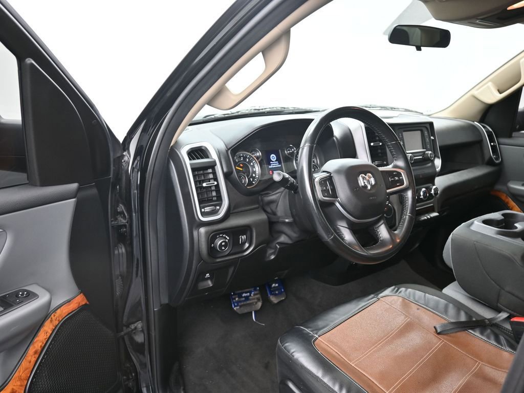 Used 2020 RAM 1500 Big Horn AWD/4WD image 11