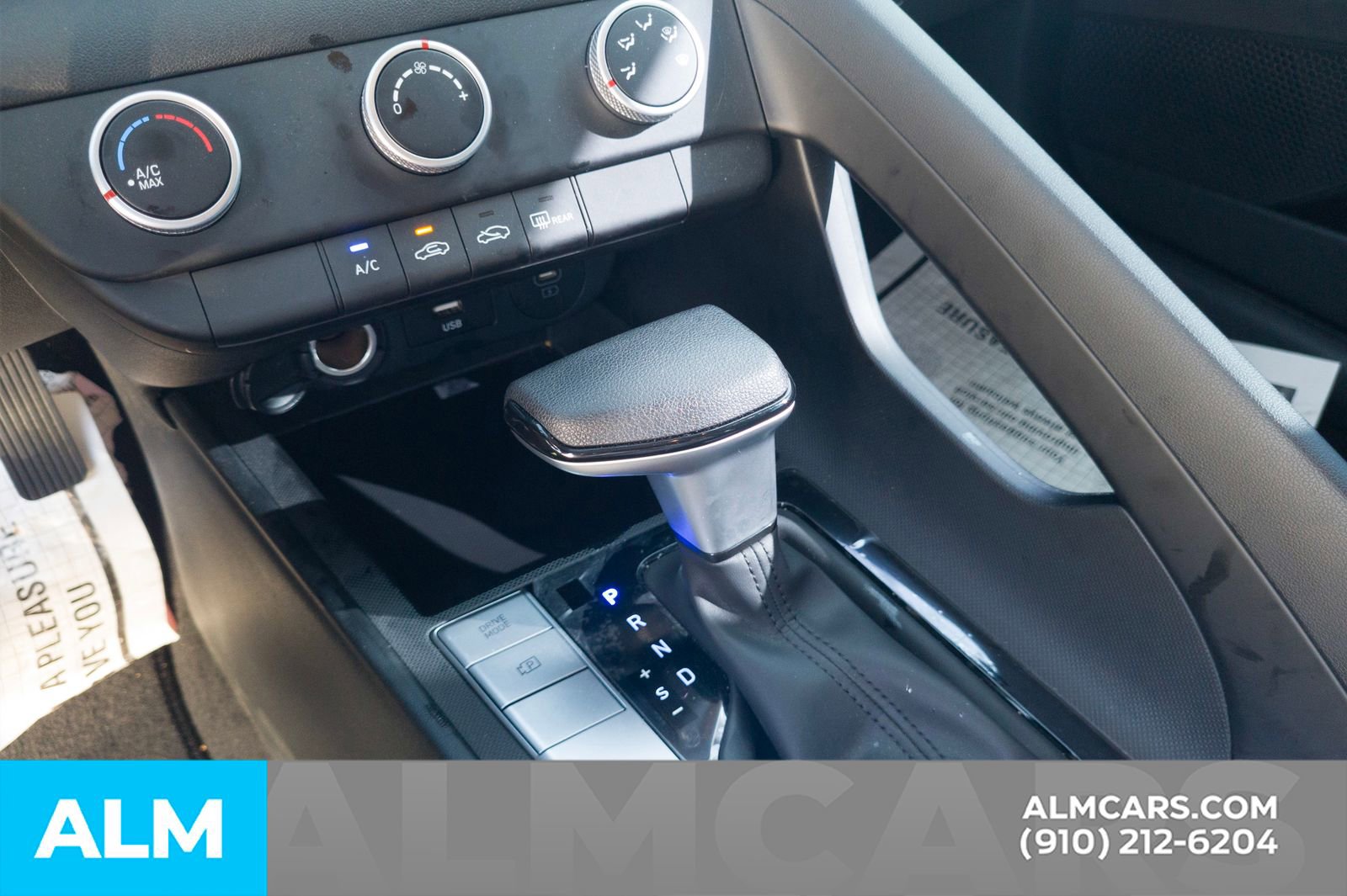 Used 2026 Hyundai Elantra SE image 11