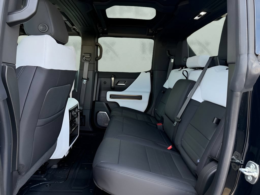 Used 2025 GMC Hummer EV 2X AWD/4WD image 30