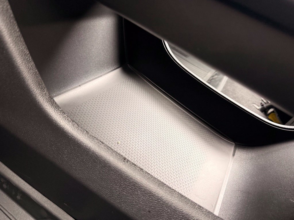 New 2026 Chevrolet Traverse RS w/ LPO, Floor Liner Package AWD/4WD image 49