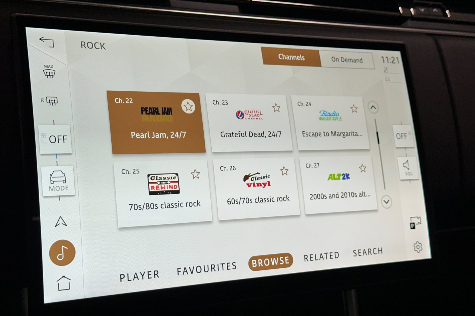 New 2026 Land Rover Range Rover SE image 18