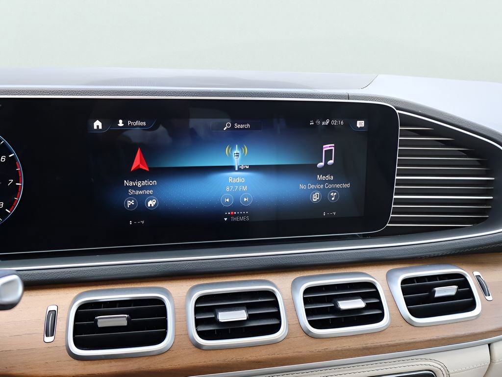 Used 2022 Mercedes-Benz GLS 450 4MATIC image 23